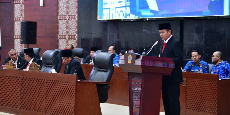 Sampaikan Nota Jawaban Ranperda Pajak dan Retribusi Daerah Pj Gubernur Sumut Apresiasi Saran dan Masukan Dewan