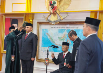 Lantik 2 Pejabat Pimpinan Tinggi Madya, Mendagri Sampaikan Sejumlah Arahan Penting