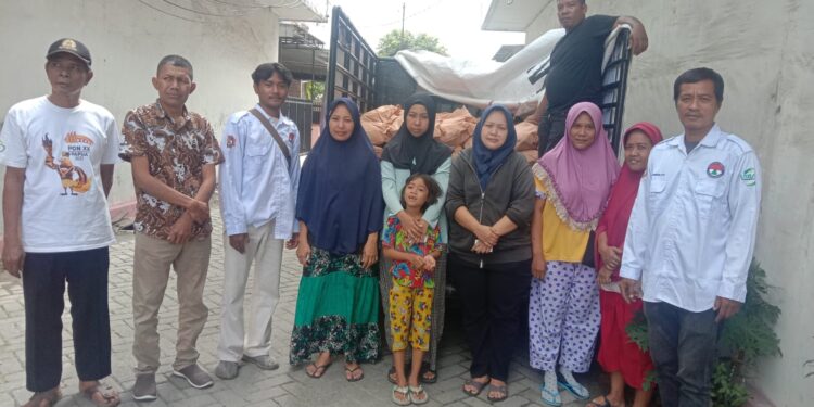 DPW Perisai Prabowo Sumatera Utara kembali melakukan kegiatan pembagian bingkisan kepada masyarakat