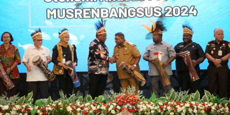 Buka Musrenbang Provinsi Papua Barat, Wamendagri Ingatkan Pentingnya Sukseskan Pilkada Serentak
