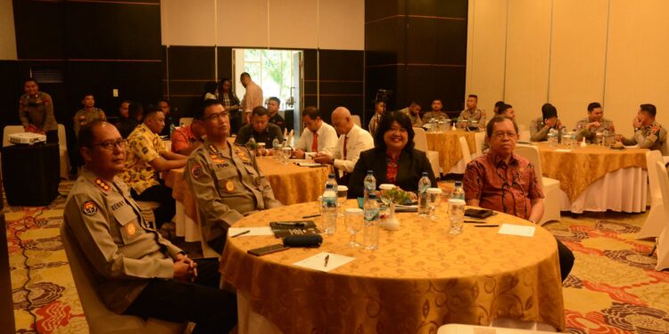 Pentingnya Kebebasan Pers, Kompolnas Sosialisasikan Perlindungan Hukum untuk Jurnalis di Papua