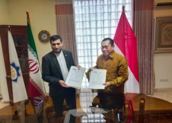 Ketum SMSI Firdaus Tandatangani MoU Bersama Konselor Kebudayaan Iran Ebrahimi