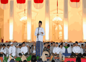 Awali Rangkaian Peringatan HUT ke-79 RI, Presiden Jokowi Hadiri Zikir dan Doa Kebangsaan di Istana Merdeka