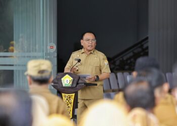 Pimpin Apel Pagi, Pj Gubernur: ASN Agar Beri Pelayanan Publik Terbaik dan Wujudkan Sultra Sejahtera
