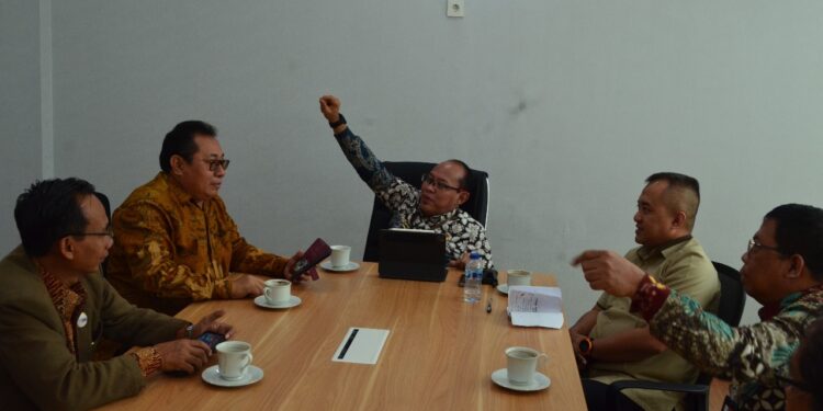 Jenderal TNI (Purn) Prof. Dr. H. Dudung Abdurachman, SE, MM: SMSI Harus Tetap Solid