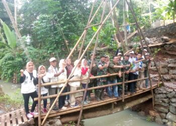 Taman Tempat Kontrol Sungai Gus Ipul, Di Kelilingi Pagar Jenderal Fierman