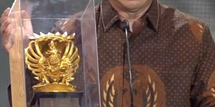 Adhyaksa Awards 2025, Jamintel Reda Manthovani Raih Penghargaan Tokoh Adhyaksa Peduli Lingkungan