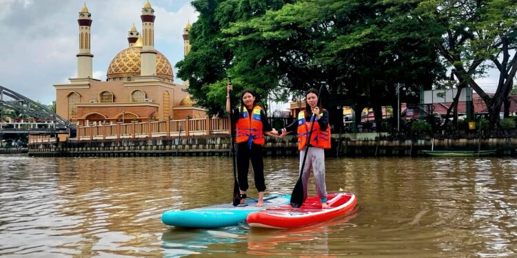 Pecinta Sungai Samarinda Gelar Lomba Pungut Sampah Peringati HUT ke-10