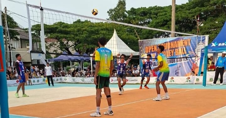 Open Turnamen melahirkan Pencinta Baru Olah Raga Bola Volley