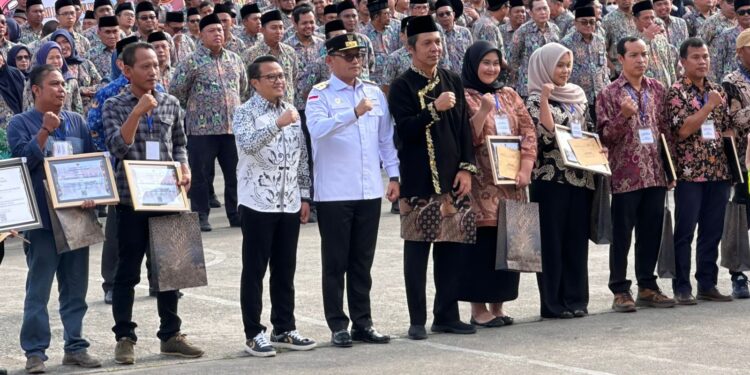 Kukar dan Bontang Terbaik di Kaltim Wagub Pimpin Hari Bakti PU