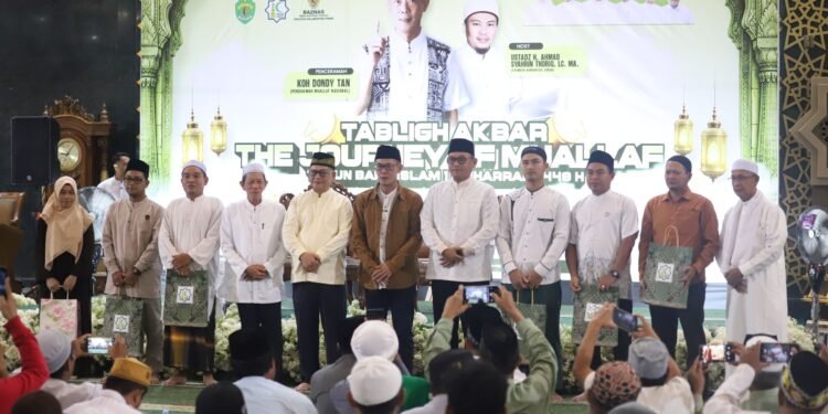 Gubernur Andra Soni Lepas Kontingen Banten ke Pesparawinas XIV Papua Barat