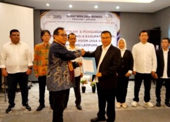 Ketua Umum SMSI Kukuhkan Pokja Newsroom Jaga Desa di Lampung Ikhtiar Menyumbat Kebocoran Dana Desa