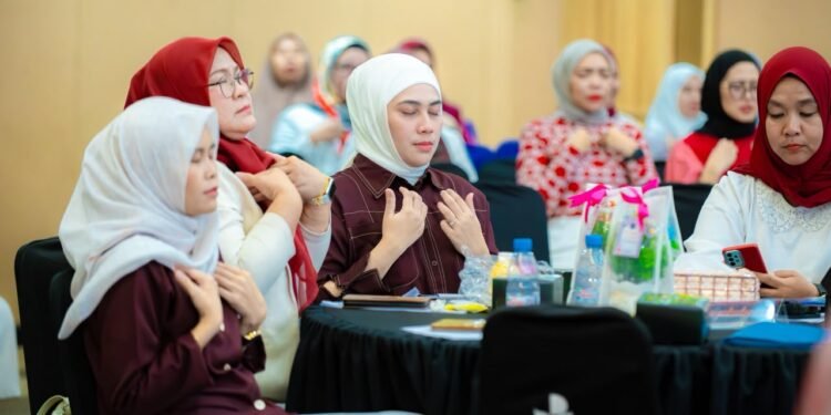 IWABA Samarinda Gelar Seminar Hipnoterapi, Dorong Perempuan Tangguh dengan Emosi yang Stabil